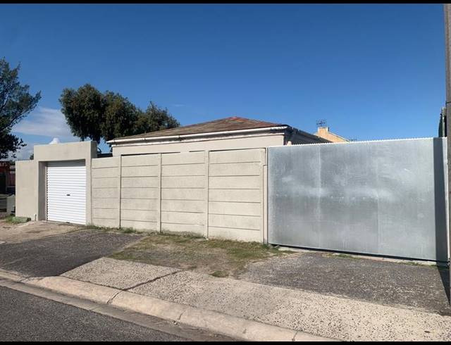 3 BEDROOM HOUSE FOR SALE IN WESTRIDGE